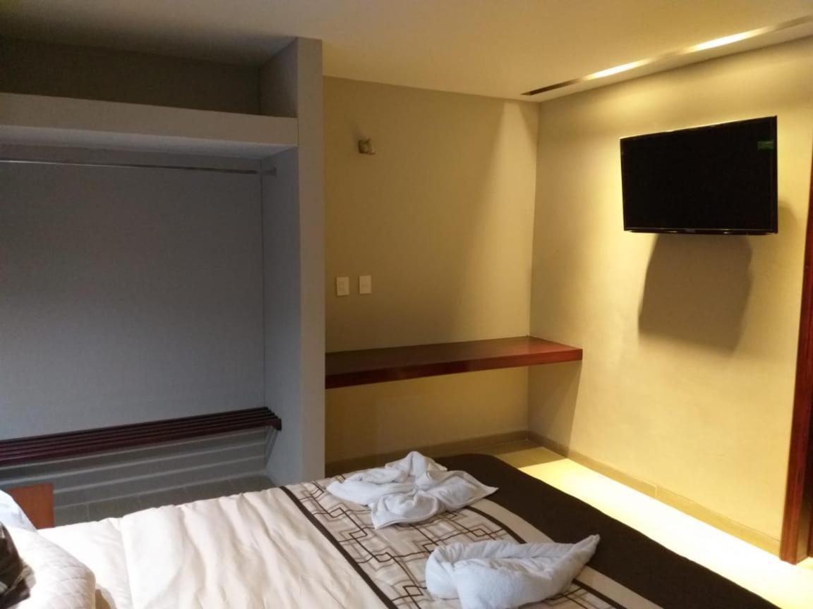 9 Estrellas Casa Hotel โกมิตัน เด โดมิงเกซ ภายนอก รูปภาพ